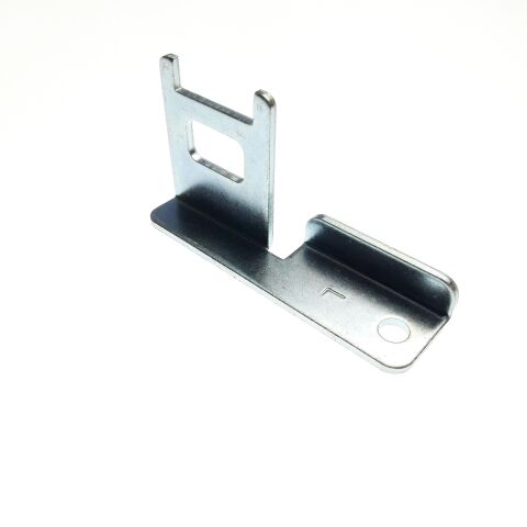 BRKT., SIDE COVER, LH