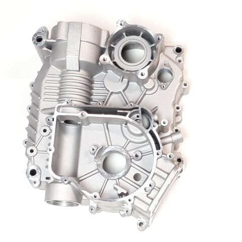 RIGHT CRANKCASE ASSY
