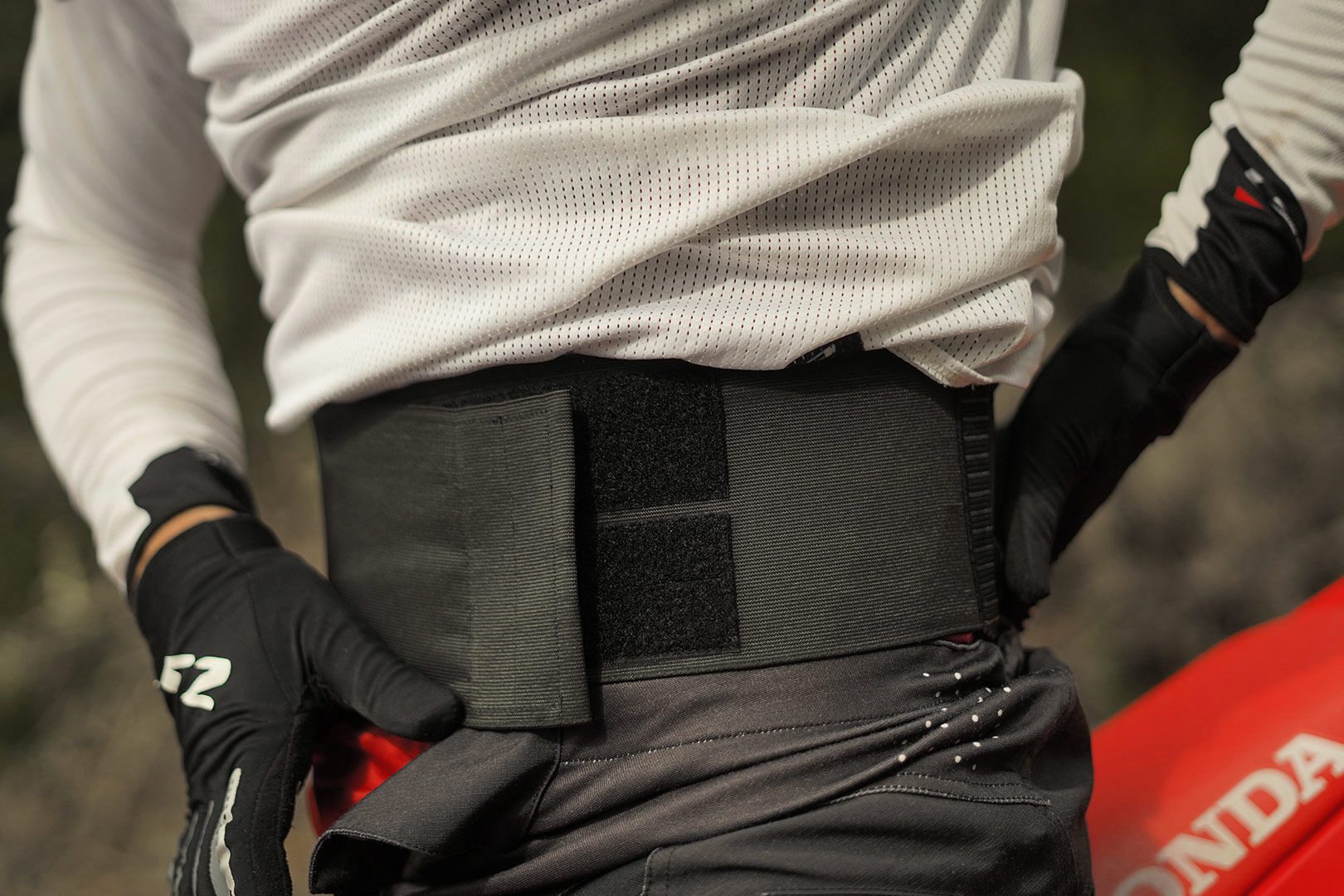 LS2 KOKU KIDNEY BELT BLACK H-V YELLOW M-L