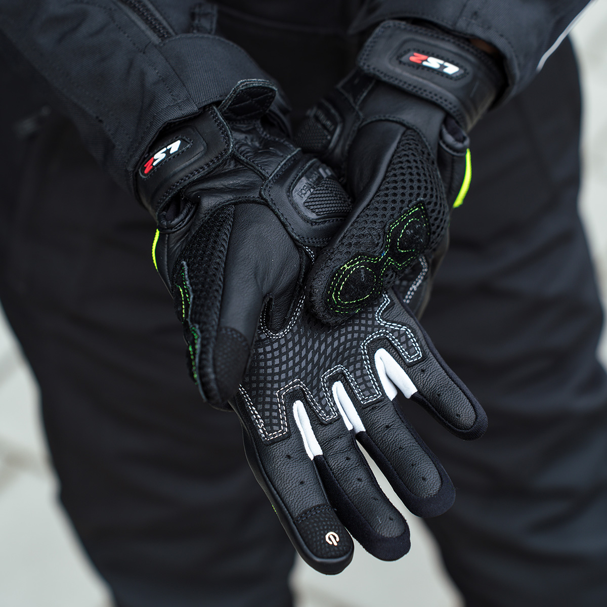 LS2 SPARK 2 AIR MAN GLOVES BLACK H-V YELLOW XXL