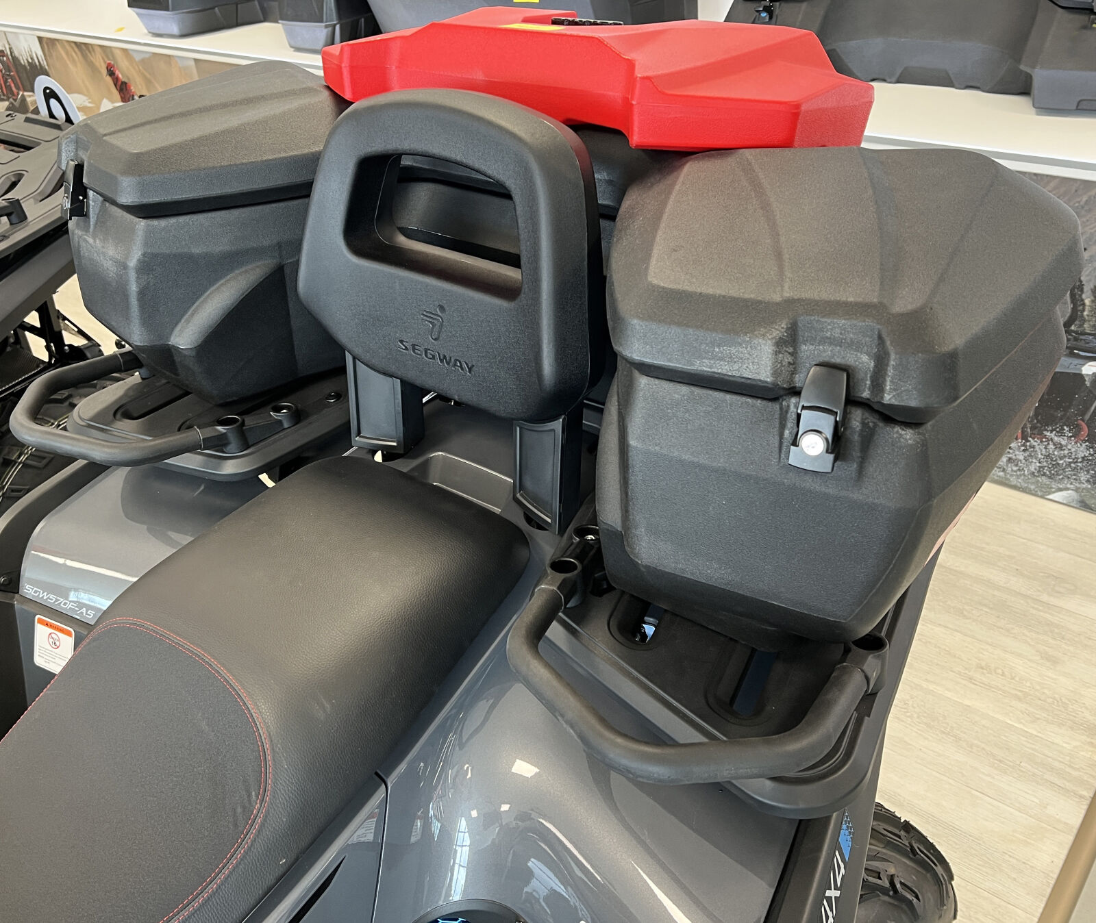 SHARK plastový box AX115 na štvorkolku Polaris Sportsman Touring 570